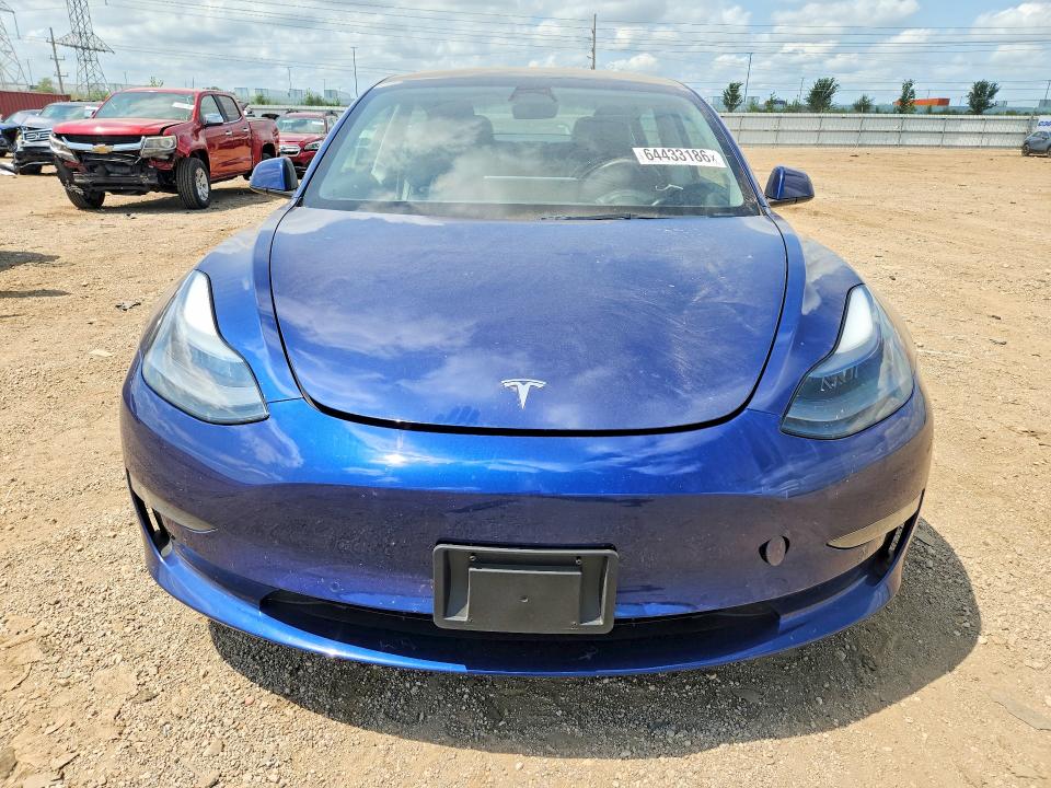 64433186 :رقم المزاد ، 5YJ3E1EA4NF371368 vin ، 2022 Tesla Model 3 مزاد بيع