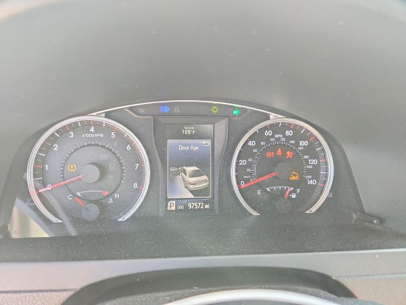 63669826 :رقم المزاد ، 4T1BF1FK7FU996058 vin ، 2015 Toyota Camry مزاد بيع