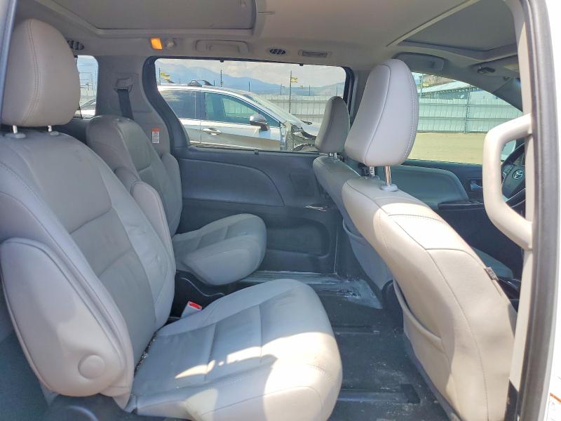 Aukcja sprzedaży 2015 Toyota Sienna, vin: 5TDDK3DC5FS105091, numer aukcji: 63921076