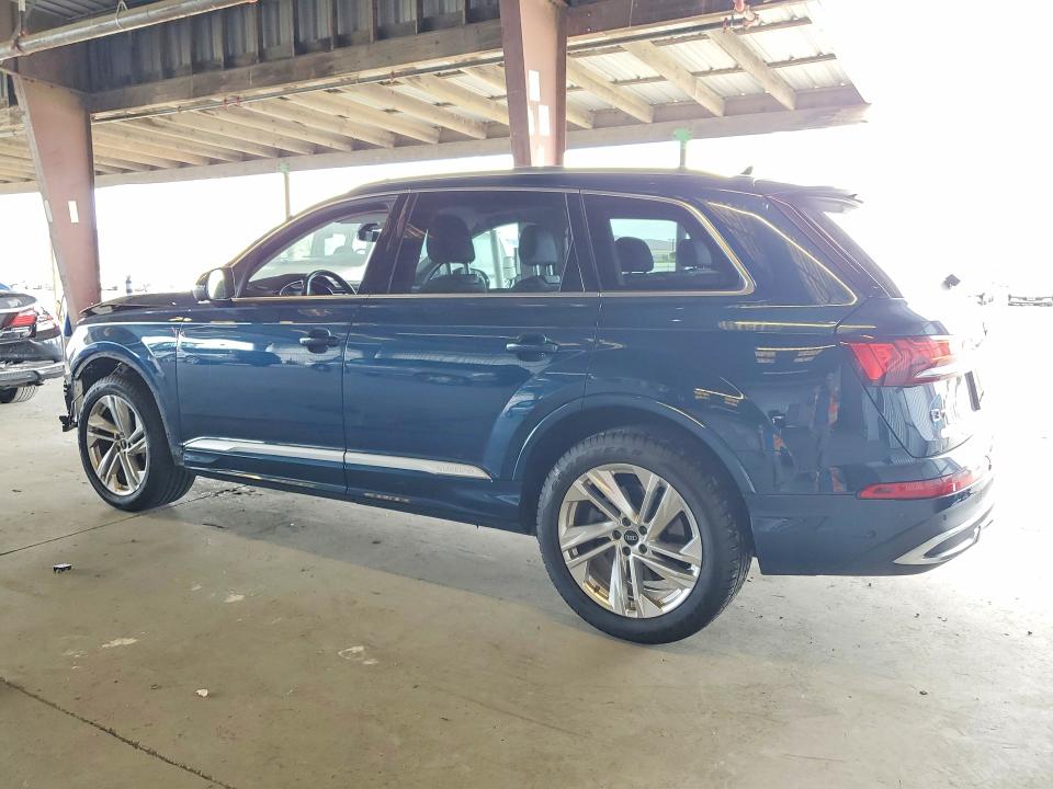 66975606 :رقم المزاد ، WA1LXBF74ND010100 vin ، 2022 Audi Q7 مزاد بيع