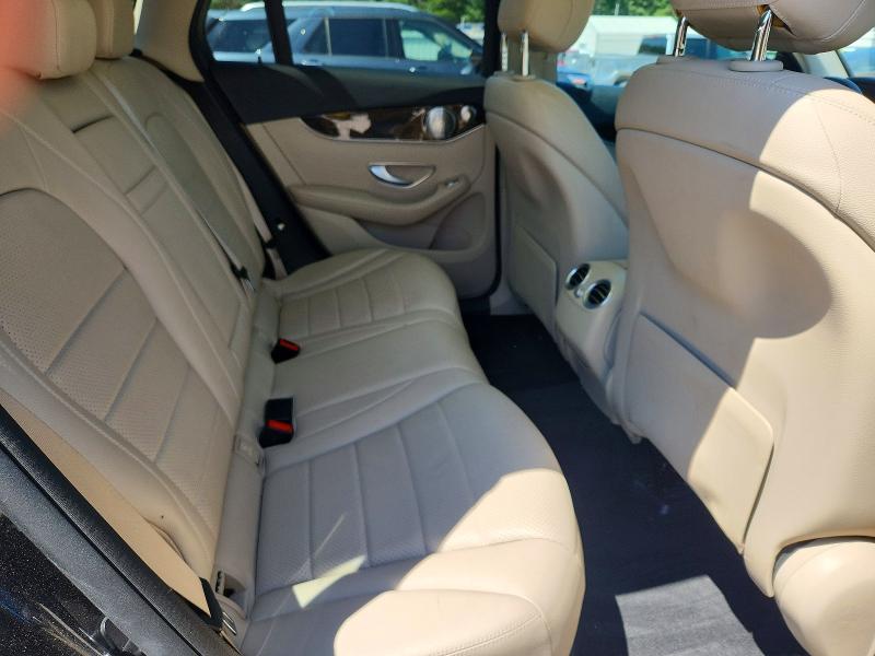 2017 Mercedes-benz Glc მანქანა იყიდება აუქციონზე, vin: WDC0G4JBXHF123777, აუქციონის ნომერი: 63738606