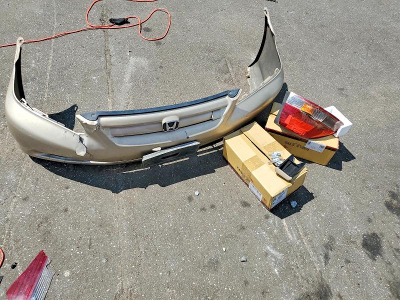 Продажа на аукционе авто 2002 Honda Accord, vin: 1HGCG16502A072042, номер лота: 63898926