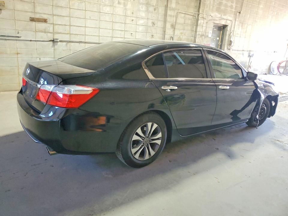 2015 Honda Accord მანქანა იყიდება აუქციონზე, vin: 1HGCR2F35FA229519, აუქციონის ნომერი: 63610566