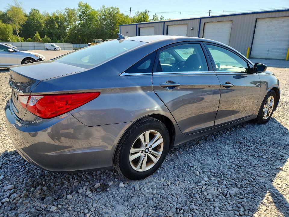 2011 Hyundai Sonata მანქანა იყიდება აუქციონზე, vin: 5NPEB4AC6BH277418, აუქციონის ნომერი: 64921836