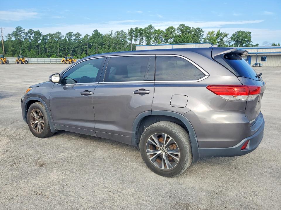 63860026 :رقم المزاد ، 5TDBZRFH7HS416118 vin ، 2017 Toyota Highlander مزاد بيع