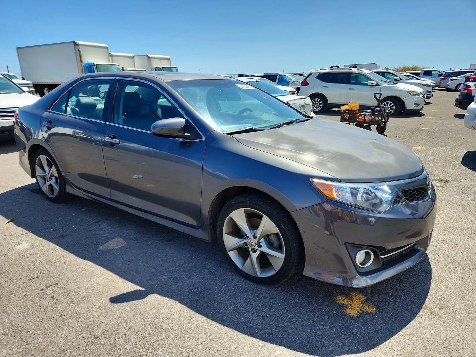 66136946 :رقم المزاد ، 4T1BK1FK8CU519050 vin ، 2012 Toyota Camry مزاد بيع
