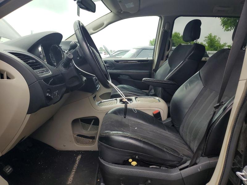 63301676 :رقم المزاد ، 2C4RC1JG5GR100028 vin ، 2016 Chrysler Town & Country مزاد بيع