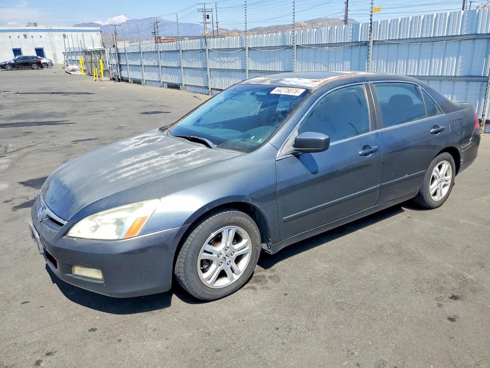 2006 Honda Accord მანქანა იყიდება აუქციონზე, vin: 1HGCM567X6A010672, აუქციონის ნომერი: 64278076