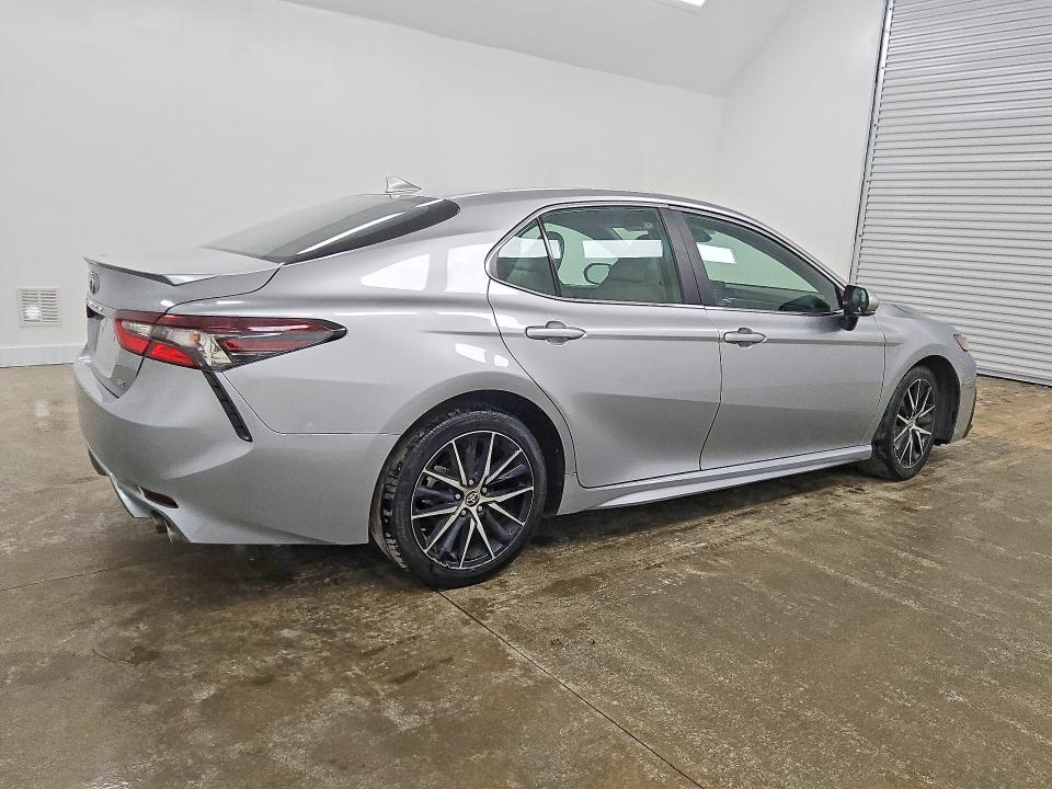 Продажа на аукционе авто 2024 Toyota Camry, vin: 4T1G11AKXRU892843, номер лота: 63893046