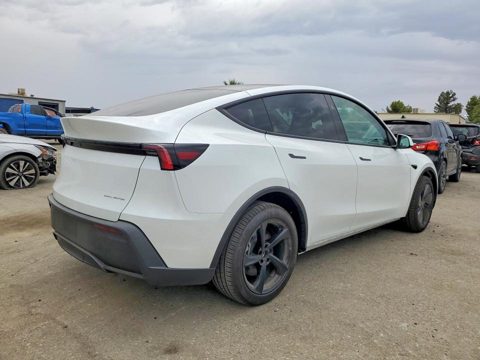 66571826 :رقم المزاد ، 7SAYGDEE7TA663341 vin ، 2026 Tesla Model Y مزاد بيع