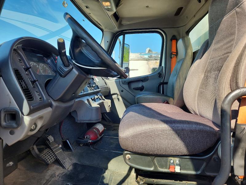 65416756 :رقم المزاد ، 1FVACXDT3CHBM7113 vin ، 2012 Freightliner M2 مزاد بيع