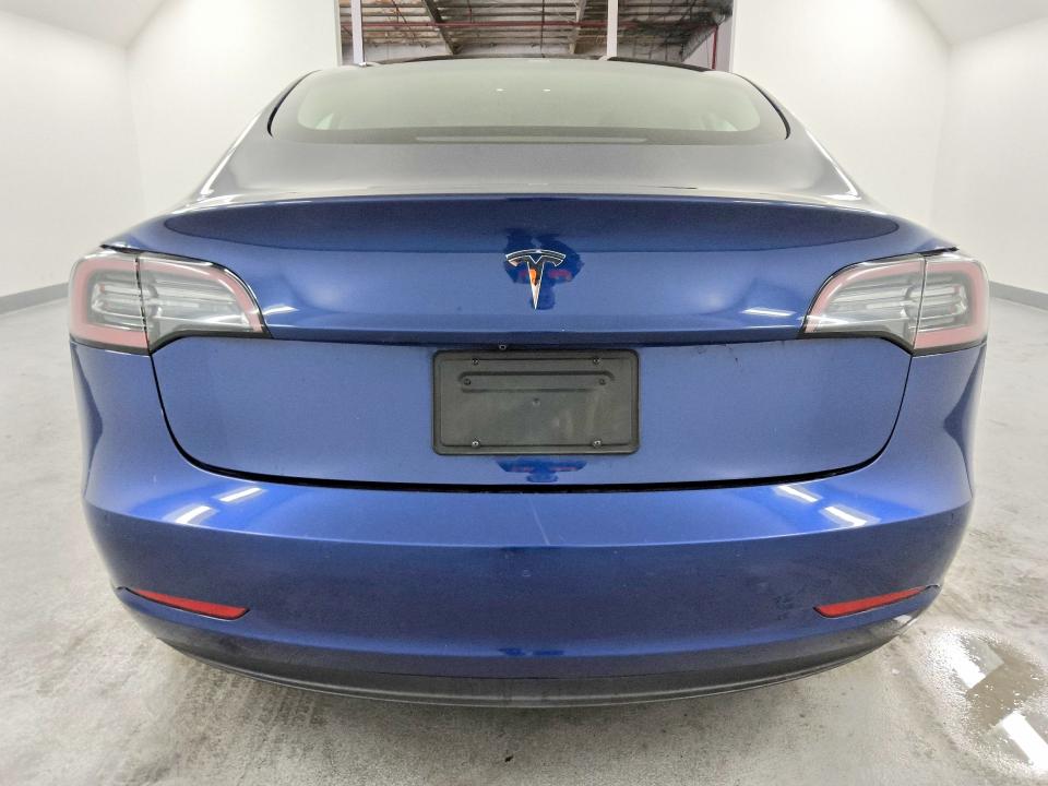 2022 Tesla Model 3 მანქანა იყიდება აუქციონზე, vin: 5YJ3E1EA7NF189602, აუქციონის ნომერი: 63424056