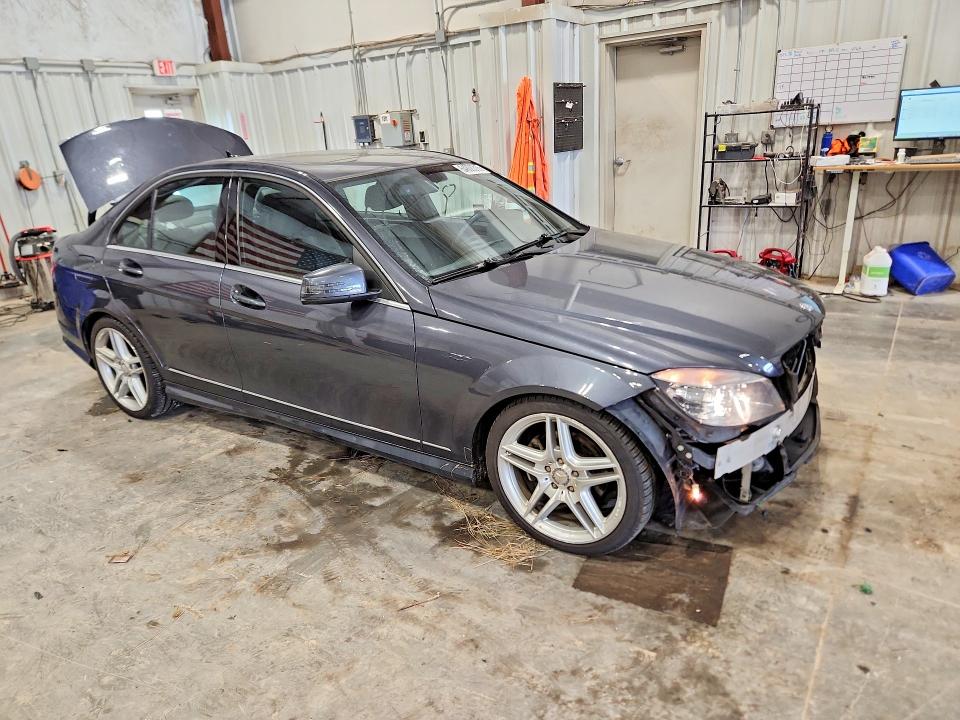 64800316 :رقم المزاد ، WDDGF8BB9BR185518 vin ، 2011 Mercedes-benz C مزاد بيع