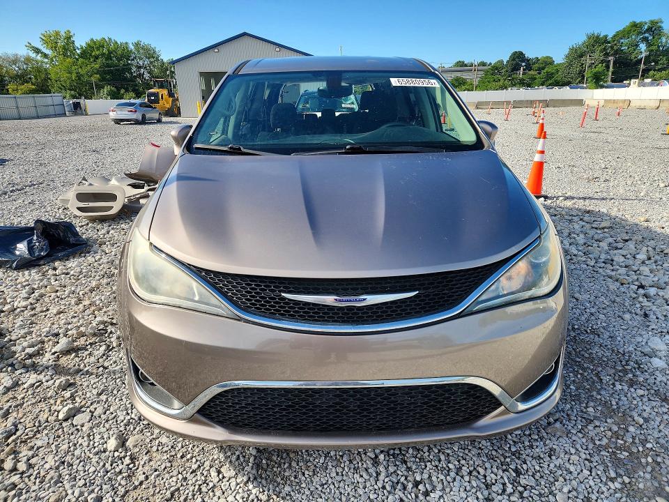 65880956 :رقم المزاد ، 2C4RC1FGXJR256923 vin ، 2018 Chrysler Pacifica مزاد بيع