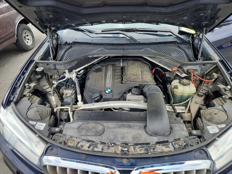 64718336 :رقم المزاد ، 5UXKR0C35H0V73183 vin ، 2017 Bmw X5 مزاد بيع