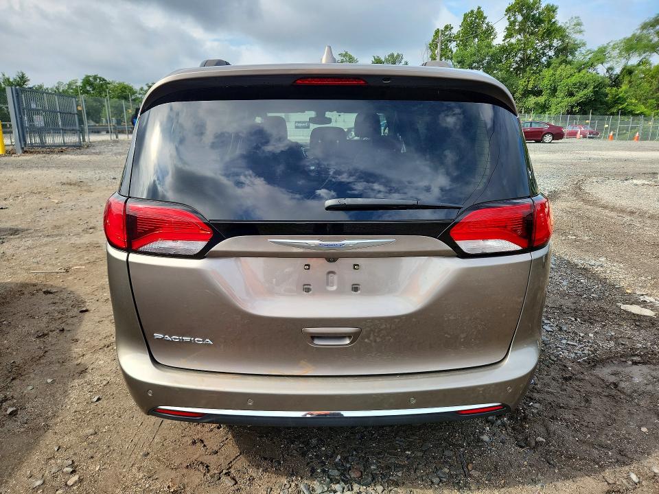 Продаж на аукціоні авто 2017 Chrysler Pacifica, vin: 2C4RC1BG2HR744795, номер лоту: 63679986