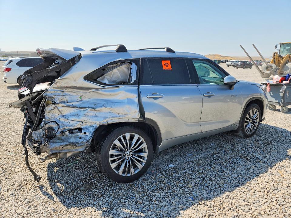 Продажа на аукционе авто 2020 Toyota Highlander, vin: 5TDEBRCH4LS005421, номер лота: 63047716