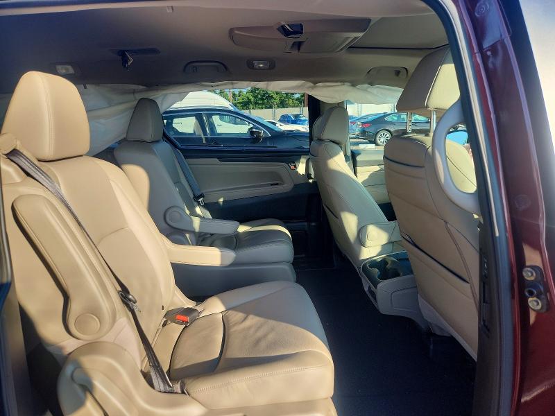 Продажа на аукционе авто 2018 Honda Odyssey, vin: 5FNRL6H74JB065116, номер лота: 64040136