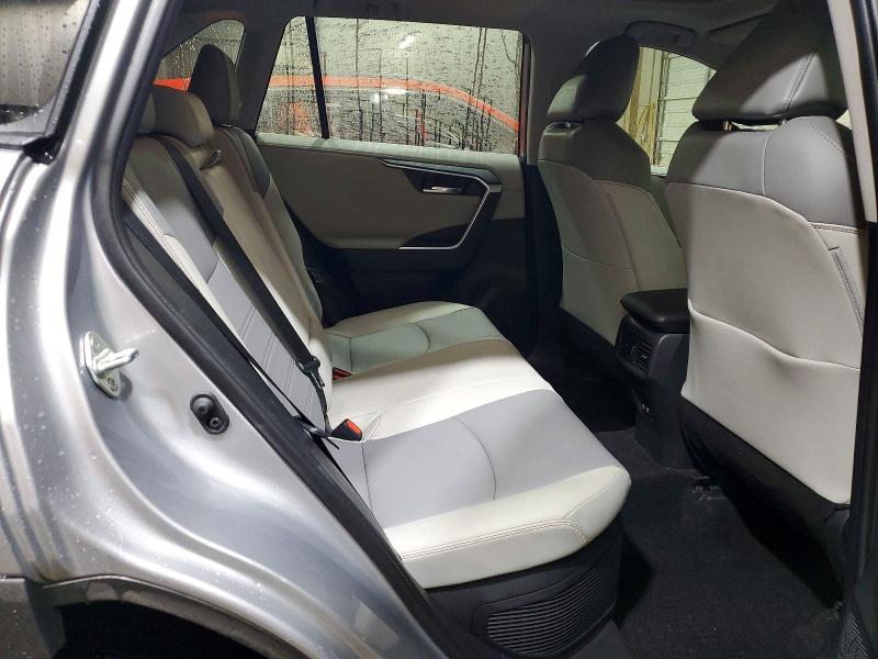 Aukcja sprzedaży 2019 Toyota Rav4, vin: 2T3DWRFV8KW028280, numer aukcji: 64073316