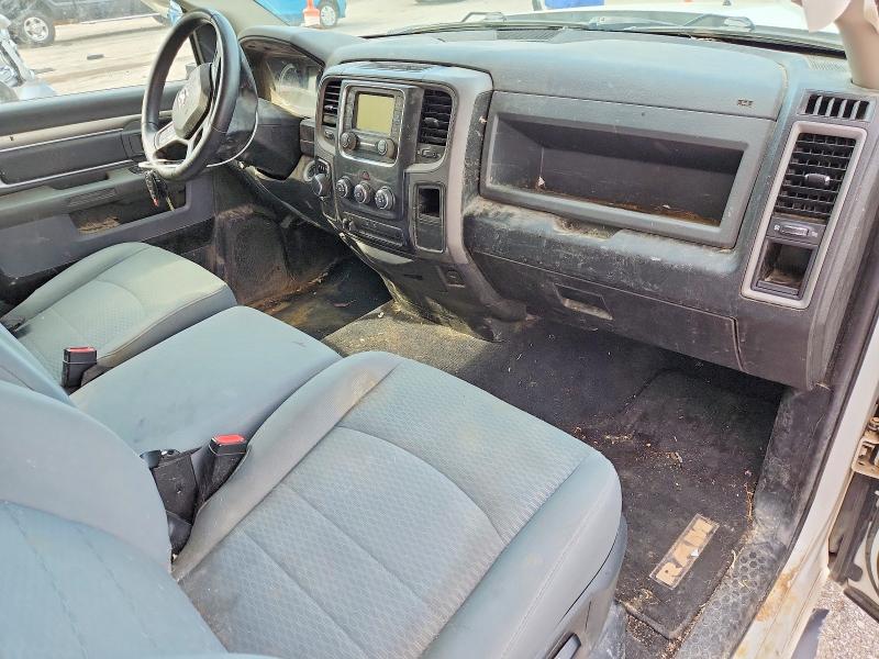 64190796 :رقم المزاد ، 3C6JR6DG8KG585579 vin ، 2019 Ram 1500 Classic مزاد بيع