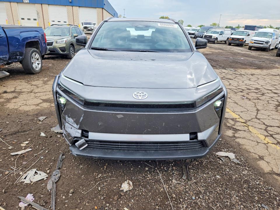 66990996 :رقم المزاد ، JTMBCAEB6TJ016167 vin ، 2026 Toyota Bz مزاد بيع