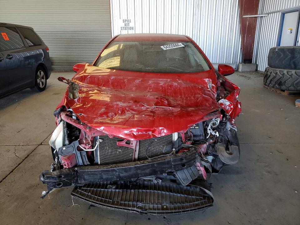 Продаж на аукціоні авто 2015 Toyota Corolla, vin: 2T1BURHE8FC435851, номер лоту: 64255066