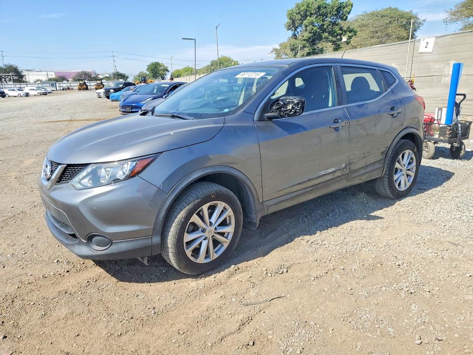 66112216 :رقم المزاد ، JN1BJ1CP3HW029833 vin ، 2017 Nissan Rogue Sport مزاد بيع