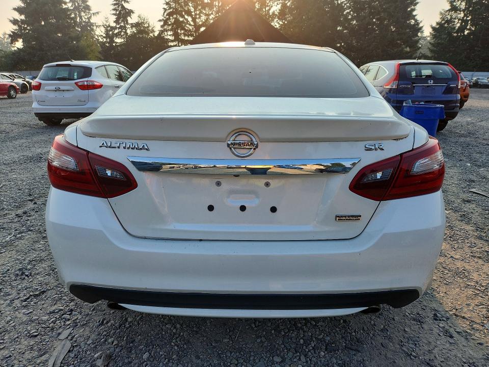 Продаж на аукціоні авто 2018 Nissan Altima, vin: 1N4AL3APXJC278631, номер лоту: 64102746