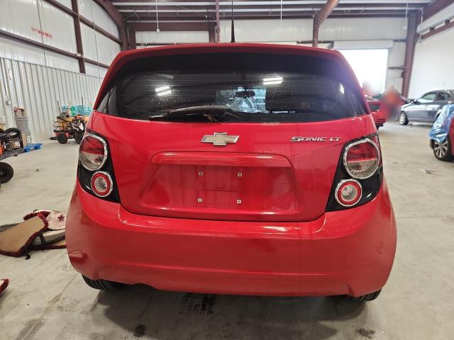63698966 :رقم المزاد ، 1G1JC6SG3E4137323 vin ، 2014 Chevrolet Sonic مزاد بيع