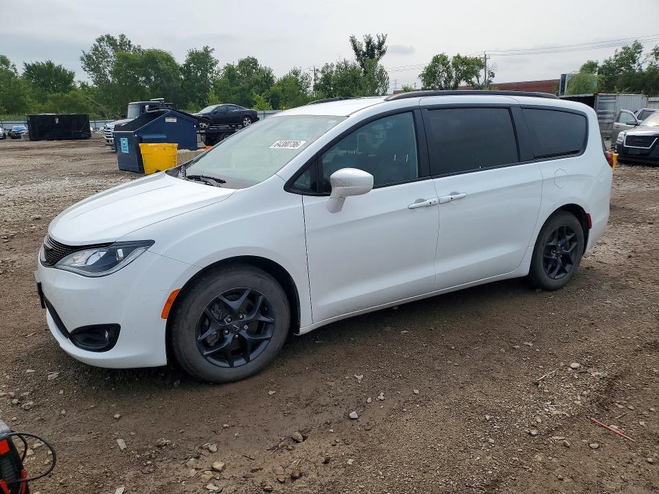 Продажа на аукционе авто 2019 Chrysler Pacifica, vin: 2C4RC1BG0KR550239, номер лота: 64380786