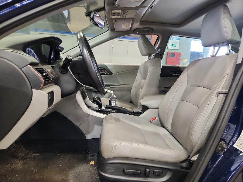 Продажа на аукционе авто 2017 Honda Accord, vin: 1HGCR2F89HA112153, номер лота: 64455506