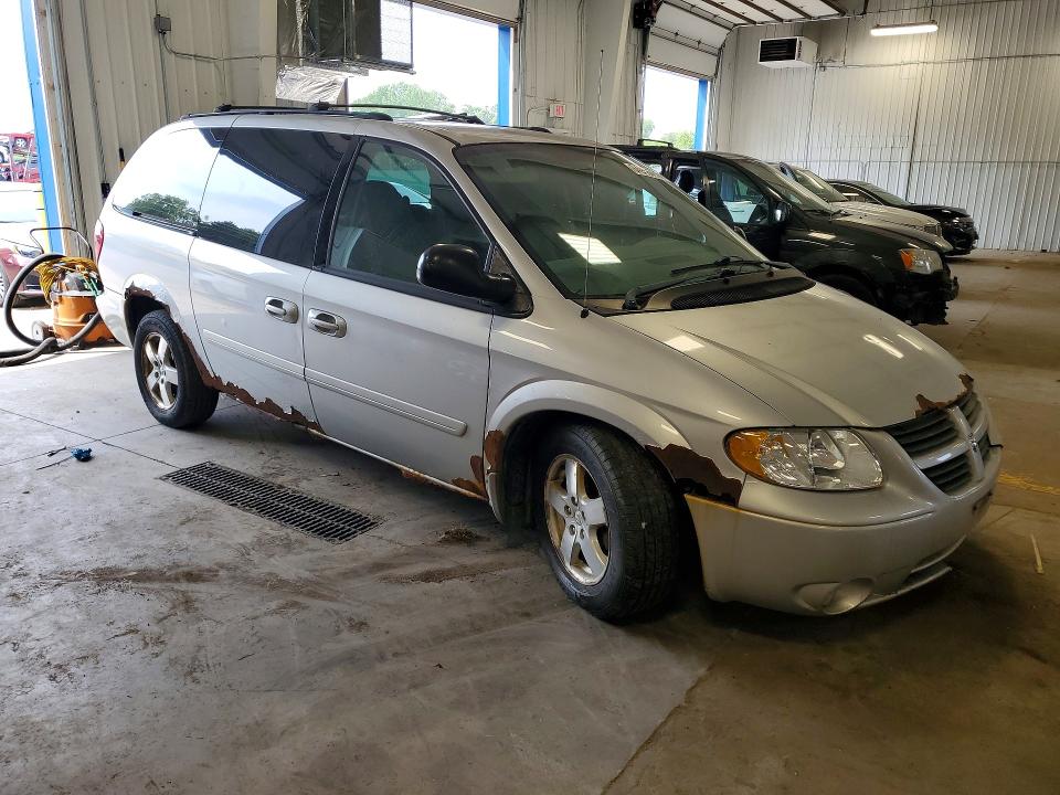 64916766 :رقم المزاد ، 2D4GP44L15R389544 vin ، 2005 Dodge Grand Caravan مزاد بيع