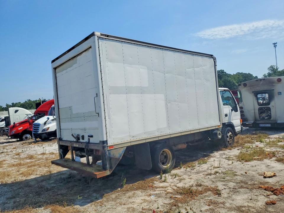 63204256 :رقم المزاد ، JALB4B14937006061 vin ، 2003 Isuzu Npr Hd مزاد بيع