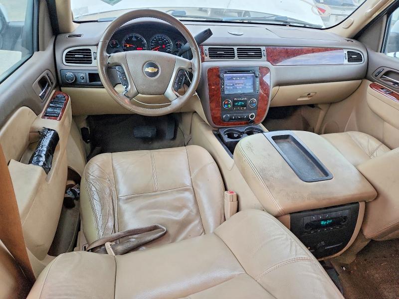 62945856 :رقم المزاد ، 1GNSCJE00CR219658 vin ، 2012 Chevrolet Suburban مزاد بيع