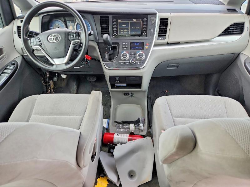 2018 Toyota Sienna მანქანა იყიდება აუქციონზე, vin: 5TDZZ3DC3JS956896, აუქციონის ნომერი: 65208626