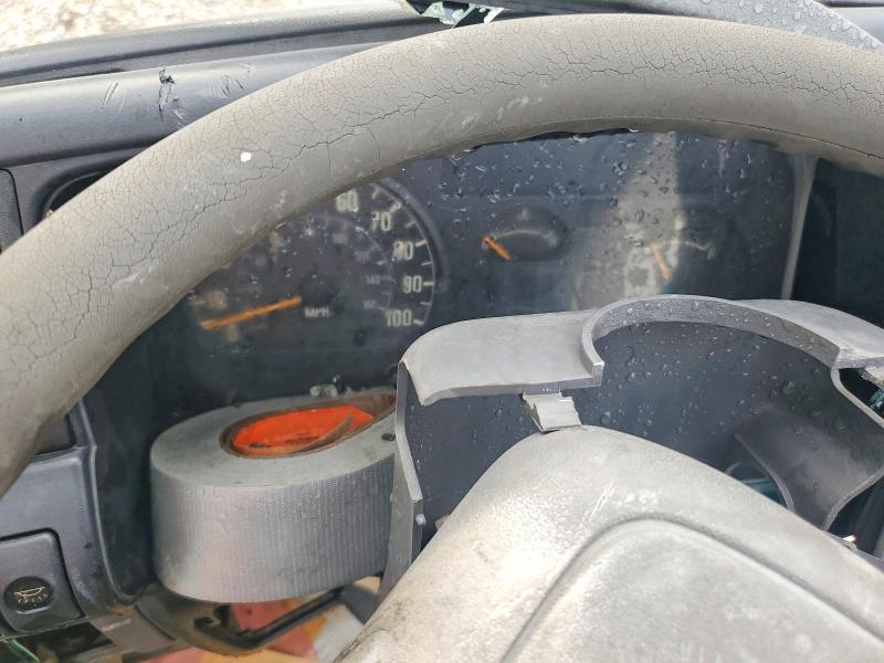 2003 Isuzu Npr მანქანა იყიდება აუქციონზე, vin: 4KLB4B1R23J802201, აუქციონის ნომერი: 65892006