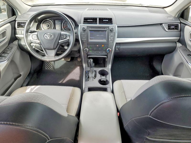 65486906 :رقم المزاد ، 4T1BF1FK1HU402678 vin ، 2017 Toyota Camry مزاد بيع