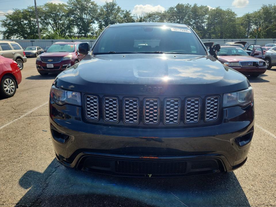 Продаж на аукціоні авто 2017 Jeep Grand Cherokee, vin: 1C4RJFAGXHC892402, номер лоту: 65179306