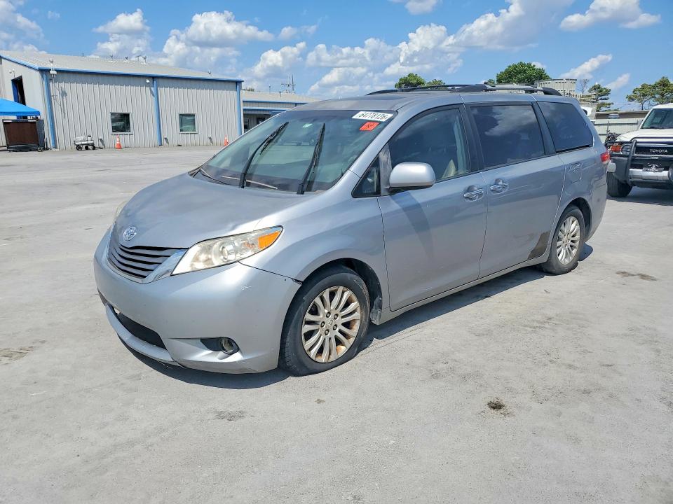 Продаж на аукціоні авто 2011 Toyota Sienna, vin: 5TDYK3DC0BS015276, номер лоту: 64778126
