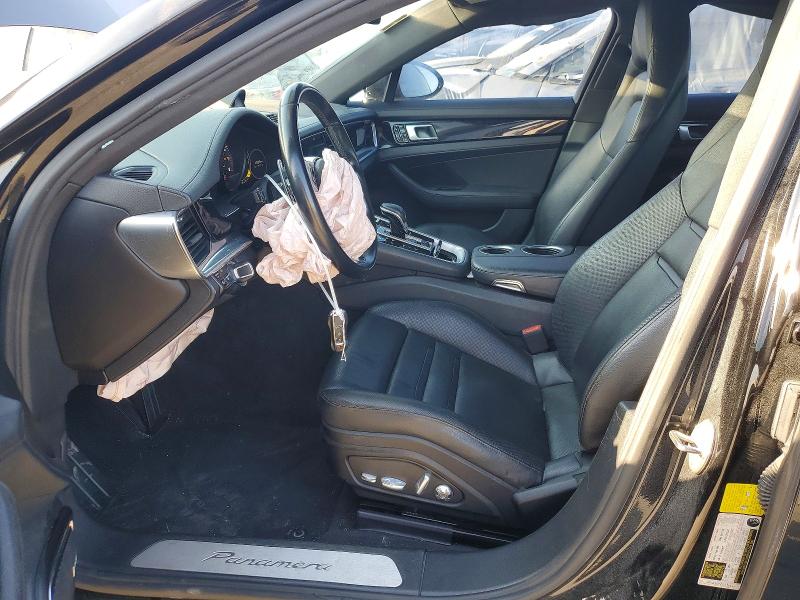 64590066 :رقم المزاد ، WP0AA2A76JL119647 vin ، 2018 Porsche Panamera مزاد بيع