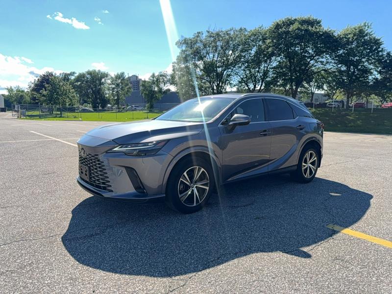 65581426 :رقم المزاد ، 2T2BBMCA0PC013339 vin ، 2023 Lexus Rx 350h مزاد بيع