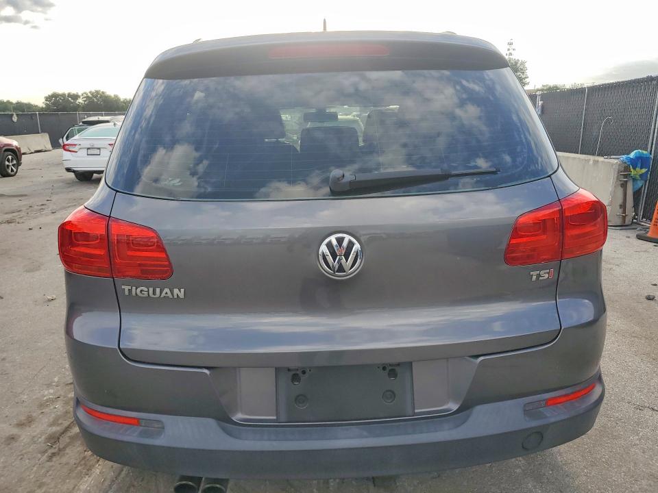 2016 Volkswagen Tiguan მანქანა იყიდება აუქციონზე, vin: WVGAV7AX7GW559266, აუქციონის ნომერი: 66503766