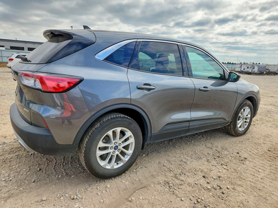 2022 Ford Escape მანქანა იყიდება აუქციონზე, vin: 1FMCU9G64NUB43870, აუქციონის ნომერი: 66015606