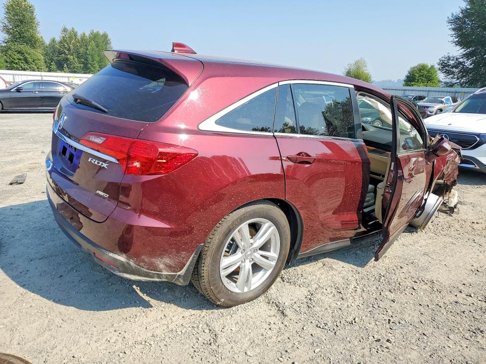 64318106 :رقم المزاد ، 5J8TB4H57FL010676 vin ، 2015 Acura Rdx مزاد بيع