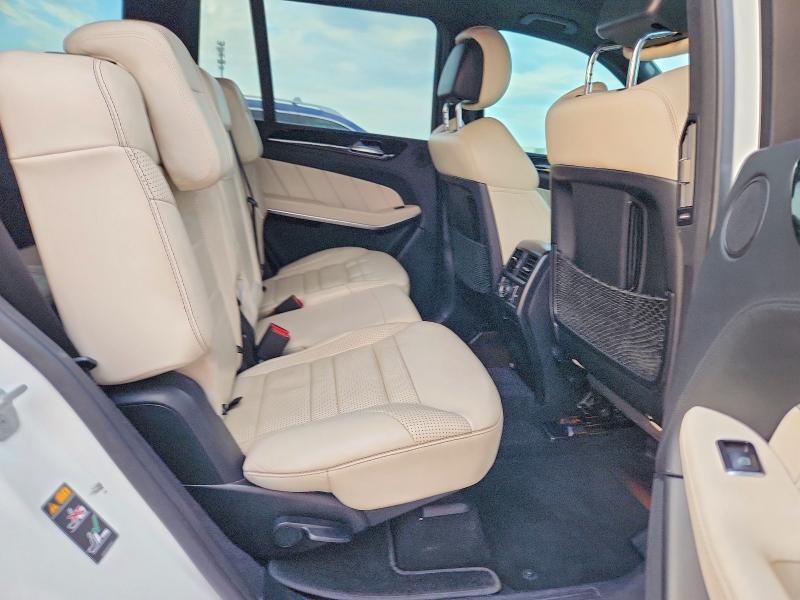 65606546 :رقم المزاد ، 4JGDF7FE5HA967250 vin ، 2017 Mercedes-benz Gls مزاد بيع