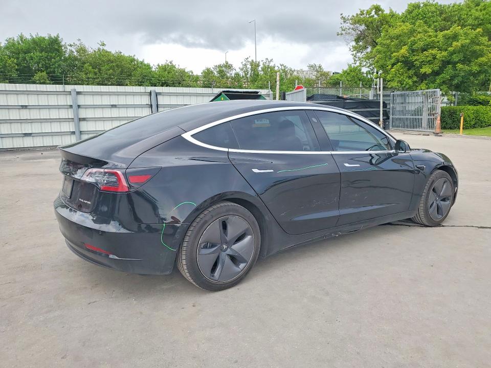 63446536 :رقم المزاد ، 5YJ3E1EB0KF384882 vin ، 2019 Tesla Model 3 مزاد بيع