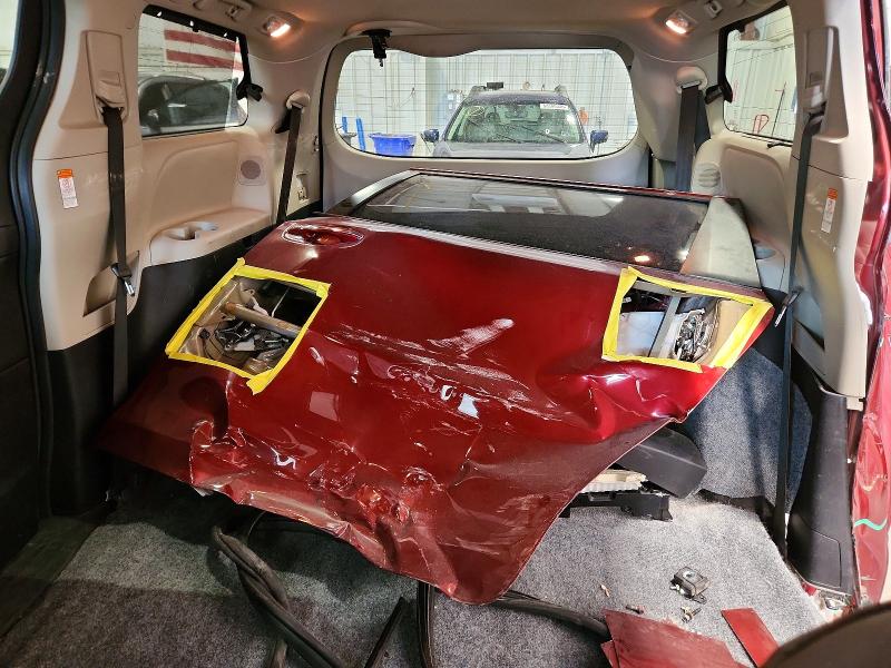2017 Toyota Sienna მანქანა იყიდება აუქციონზე, vin: 5TDDZ3DCXHS155760, აუქციონის ნომერი: 63703516