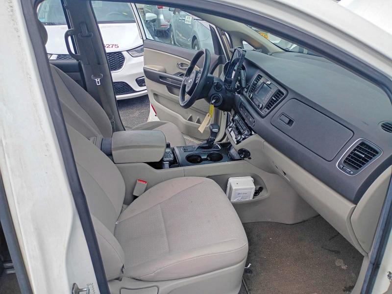 65010276 :رقم المزاد ، KNDMA5C11H6285610 vin ، 2017 Kia Sedona مزاد بيع