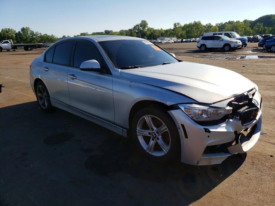 2014 Bmw 328 მანქანა იყიდება აუქციონზე, vin: WBA3B5C57EP541893, აუქციონის ნომერი: 63880046