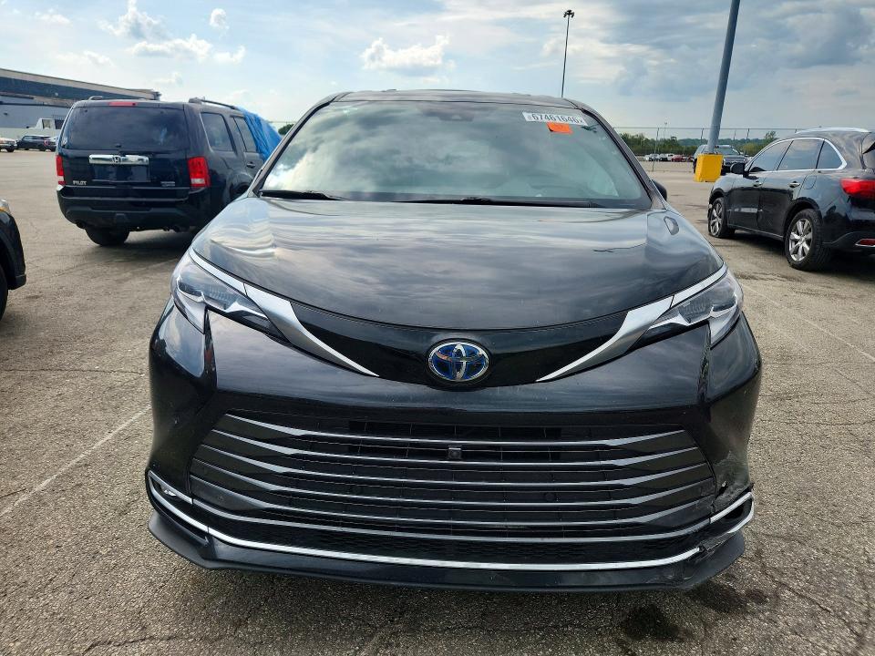 Продажа на аукционе авто 2022 Toyota Sienna, vin: 5TDESKFC2NS067507, номер лота: 67461646